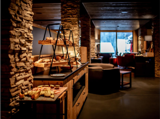 020_Eiger Selfness Grindewald - Schoene Aussichten Touristik -Frühstück